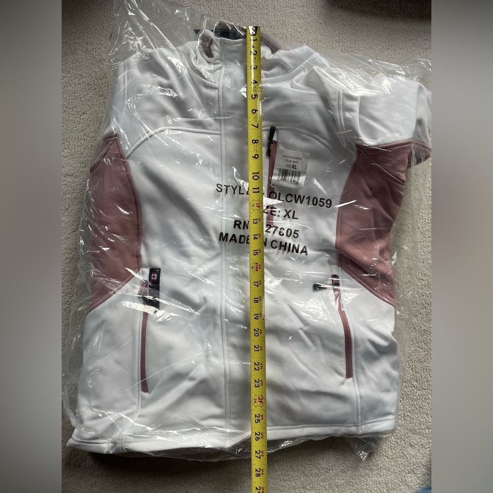 Canada Weather Gear Women’s Soft Shell 3-in-1 jacket NWT - Picture 9 of 16